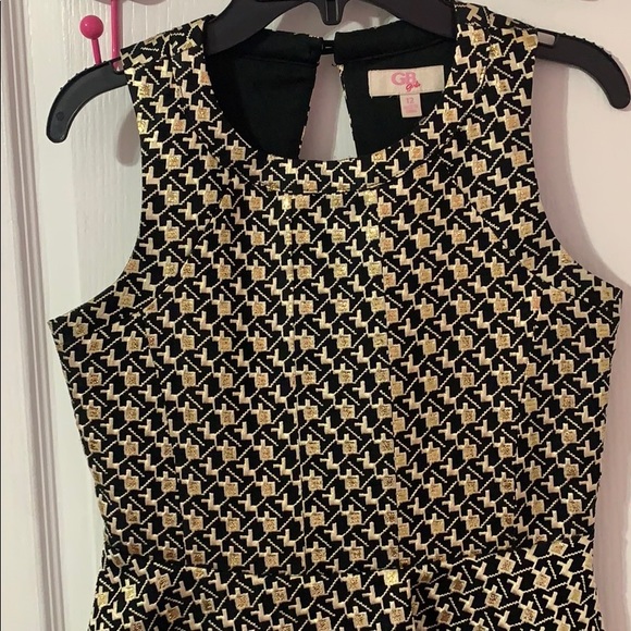 Dress - Picture 2 of 4